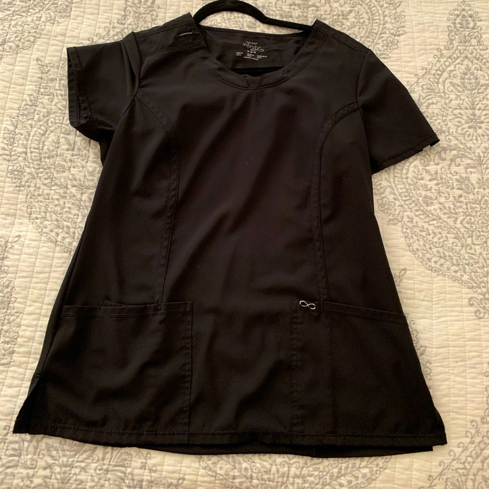Cherokee infinity scrub set